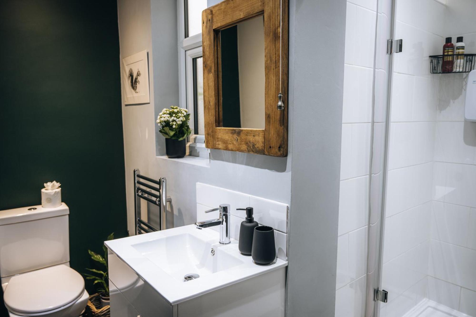 The Bolt Hole - Stratford Upon Avon - Central - Free Offstreet Parking - 2 Bed Luxury Apartment Extérieur photo